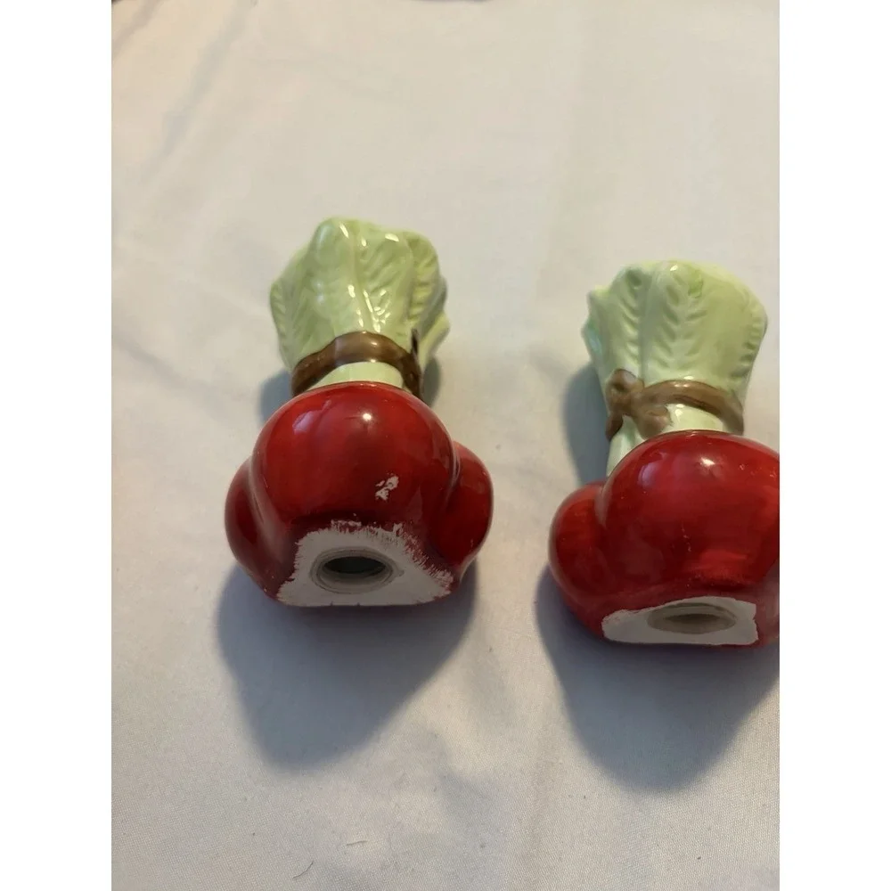 Radish Salt and Pepper Shakers Vegetable Kitschy Red Green Ceramic Set 3.5in